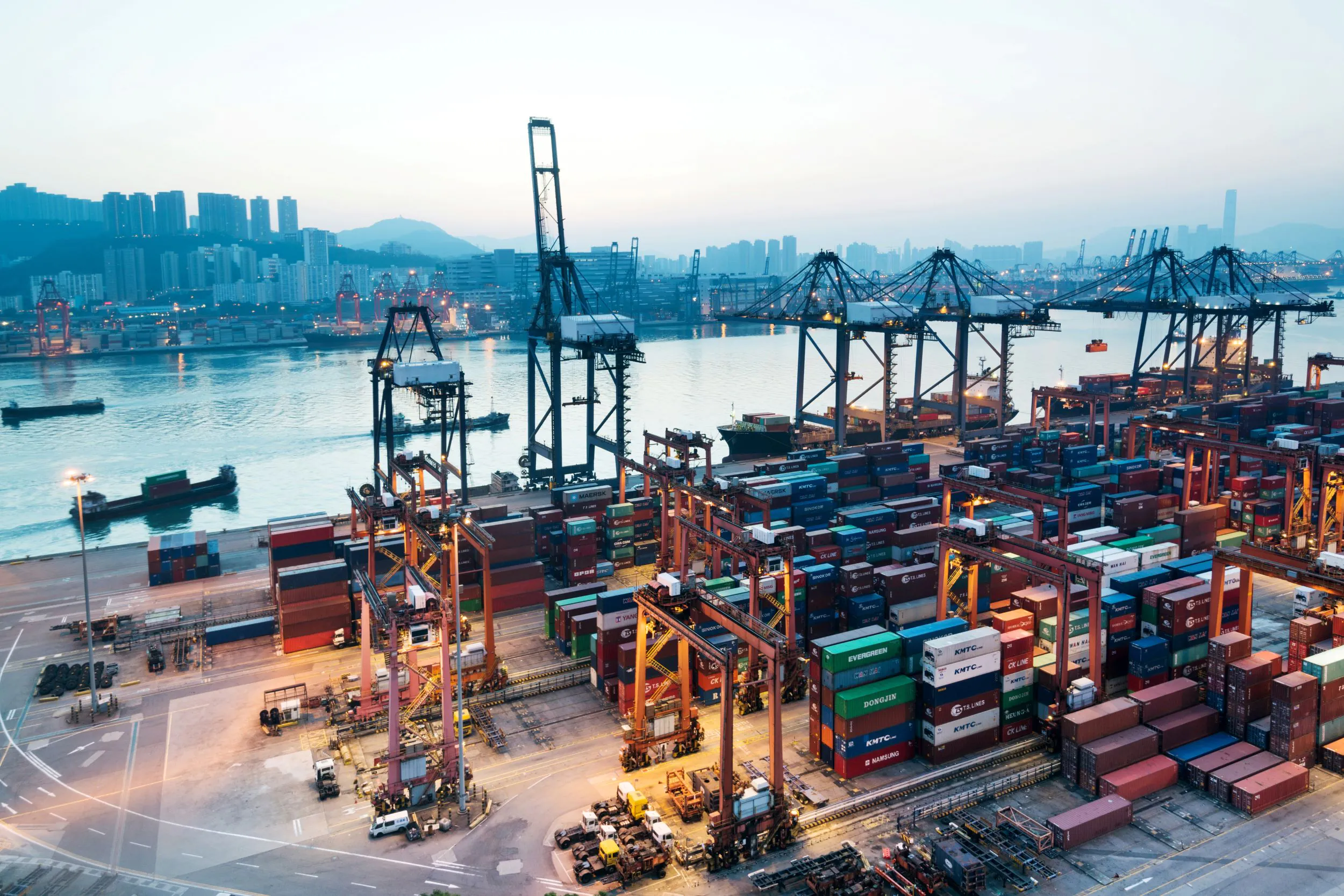 5 Approaches to Managing International Trade Finance in 2024